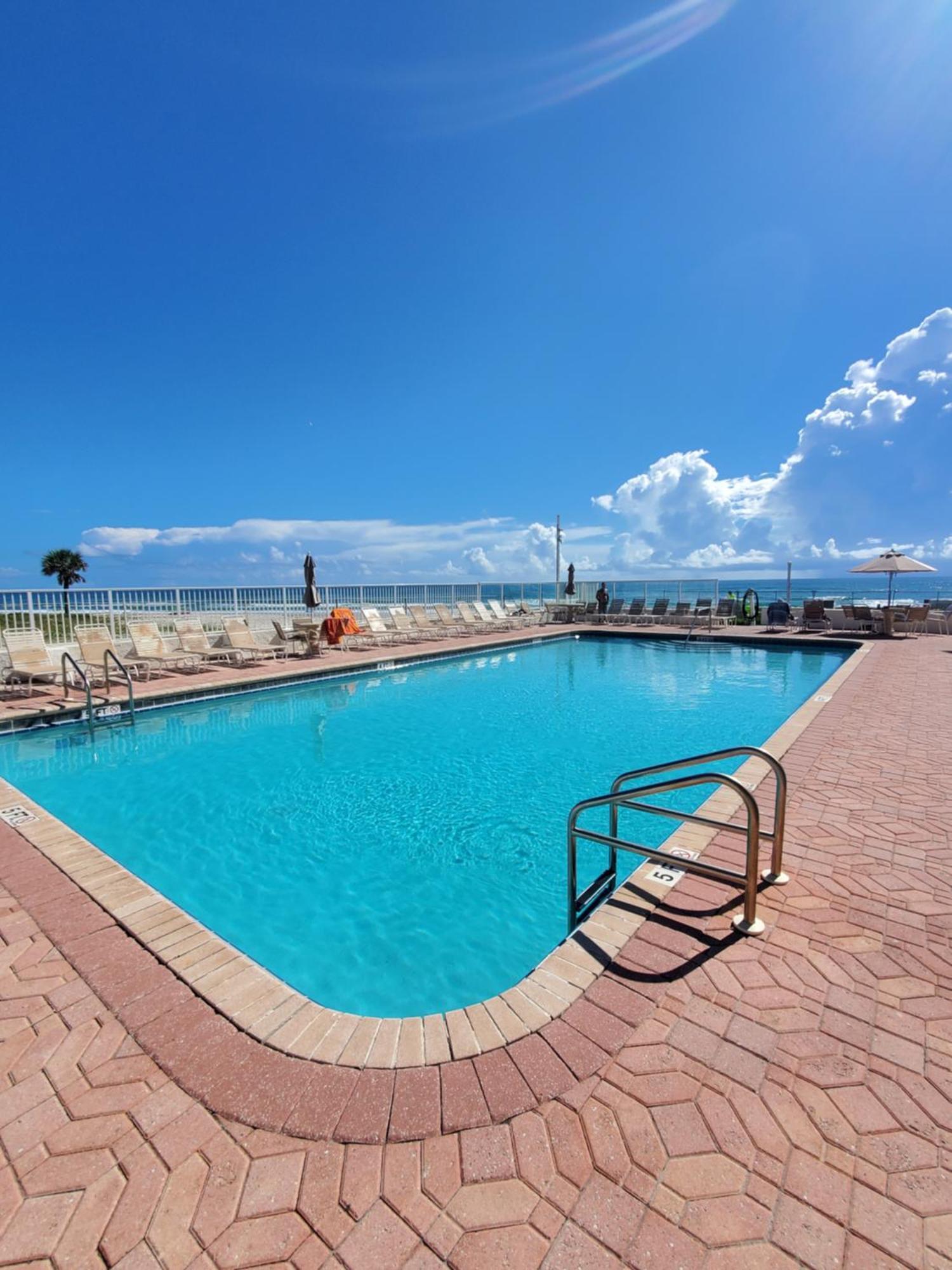 Beachside Bliss Ocean Views & Endless Fun Daytona Beach! Daytona Beach